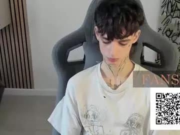 oliverrgroove on Chaturbate