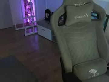 oliverrgroove on Chaturbate