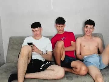 pelusos_mens on Chaturbate