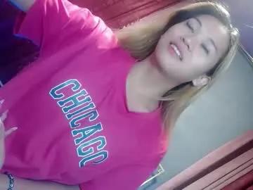 queena10 on Chaturbate