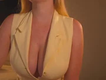 saltedhoney on Chaturbate