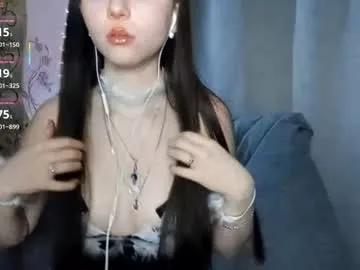 Freechat savannasotos on Chaturbate