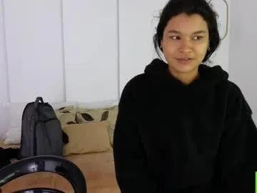 sexychanell_18 on Chaturbate