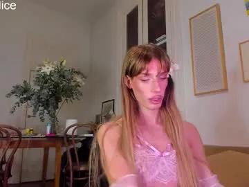 sn0wcat on Chaturbate