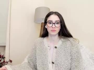 Freechat snowww_white on Chaturbate