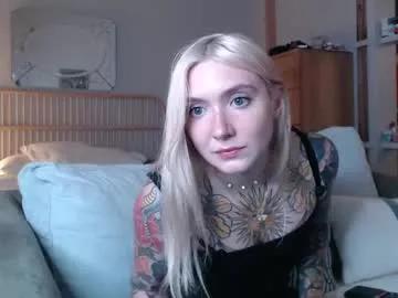 tattoobbgirl on Chaturbate