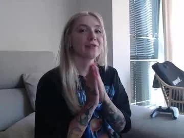 tattoobbgirl on Chaturbate
