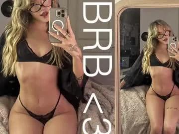 themykalaxo on Chaturbate