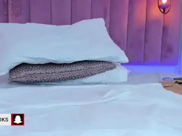 tinacurly on Chaturbate