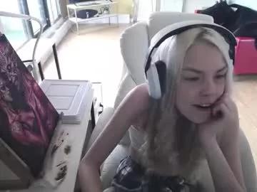 tinykylie on Chaturbate