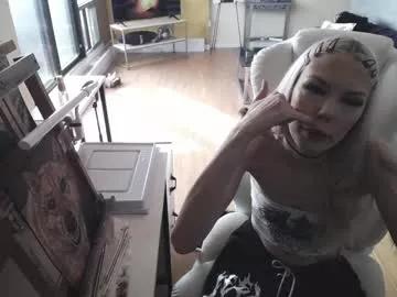 tinykylie on Chaturbate