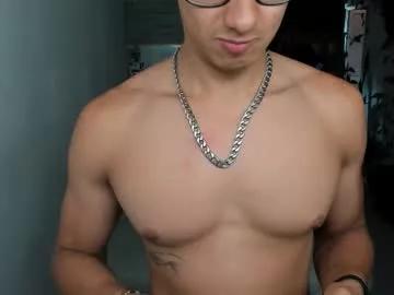 Freechat travis_bakerr on Chaturbate