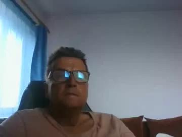 Freechat ulmeni4 on Chaturbate
