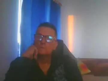 Freechat ulmeni4 on Chaturbate