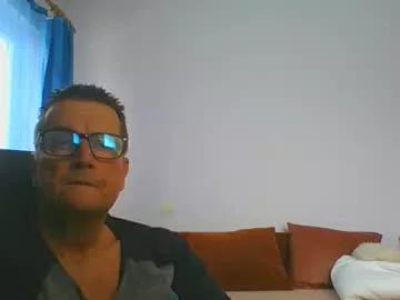 Freechat ulmeni4 on Chaturbate