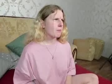 velvet_peach_ on Chaturbate