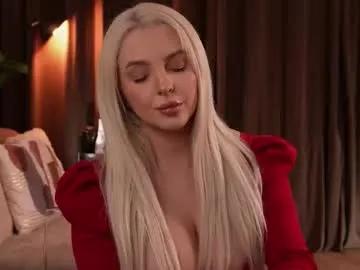 victoriamorrone on Chaturbate