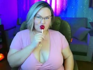 vivien__wet on Chaturbate