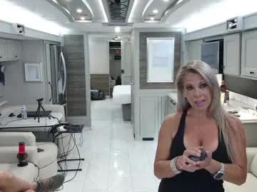 wildwifebarbie on Chaturbate