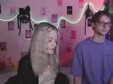 your_horny_friends on Chaturbate