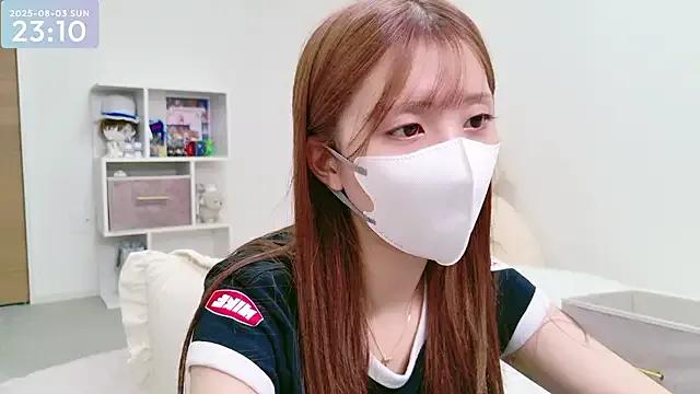 -SHINON- on StripChat