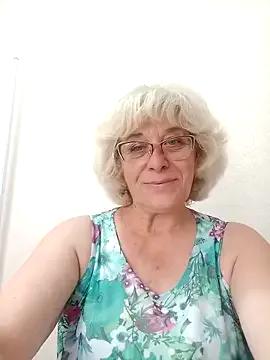 52MiaLove02 on StripChat