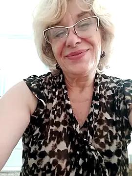 52MiaLove02 on StripChat