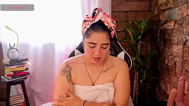 _kat_1995 on StripChat