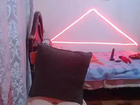 _Keyla_rosse on StripChat