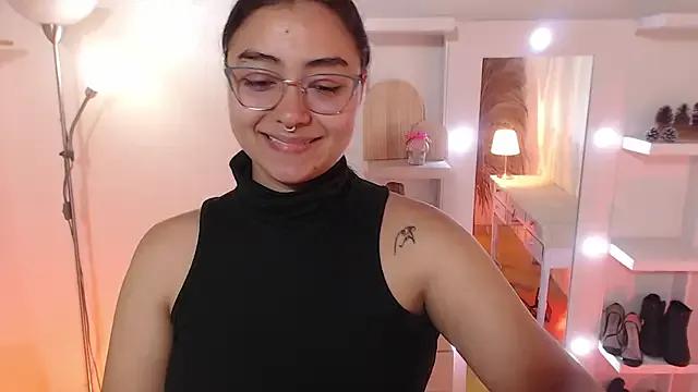 _Kim__M on StripChat