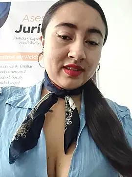 _Sarah-Office1 — Golden shower 