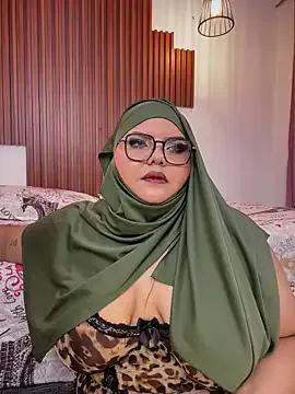 _Shara_Handal_ — TOY SATISFYER IN MY CLIT