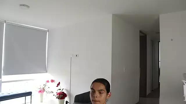 _Vahos_ on StripChat