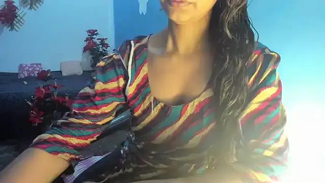 Freechat aarjulove on StripChat