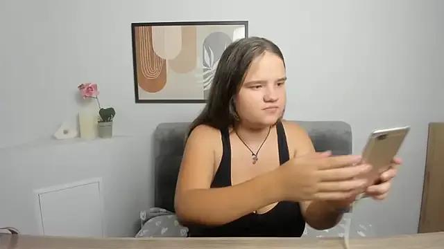 AdeleCruz on StripChat