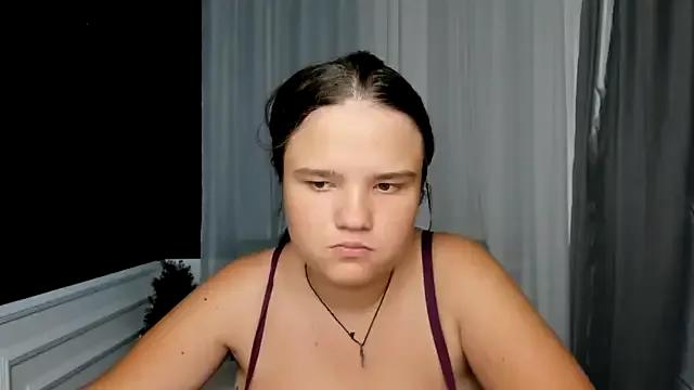 AdeleCruz on StripChat