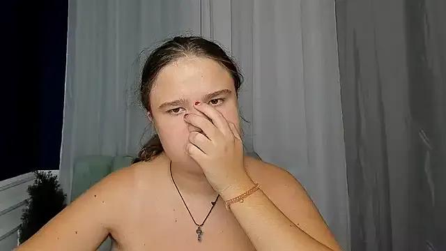 AdeleCruz on StripChat