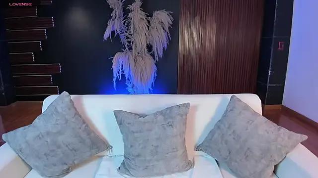 AidaJones on StripChat