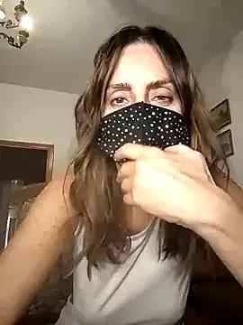 Akemi_rossi on StripChat