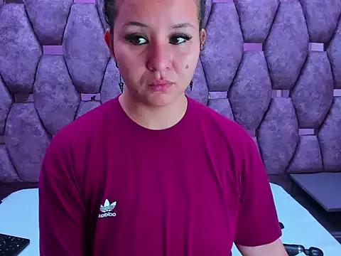 AlaSmith on StripChat