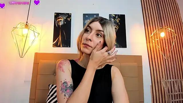 alesziarose on StripChat