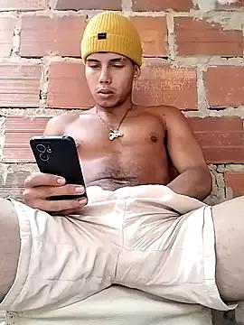 alex_candela on StripChat