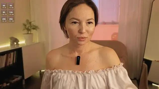 Alice_Sunrise on StripChat