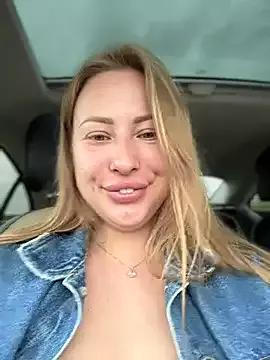 AlisaWhite on StripChat