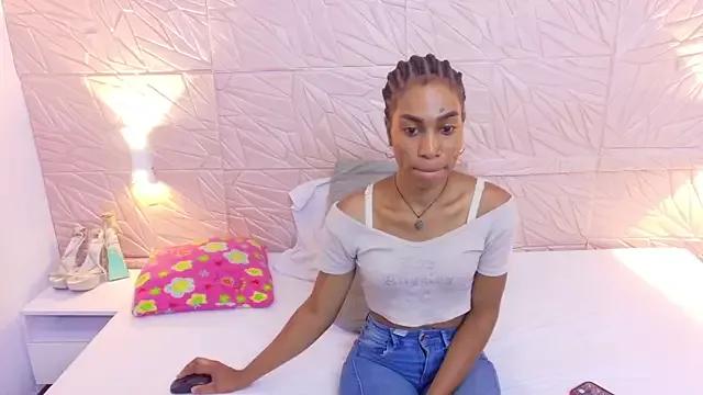 Amarantha_love69 on StripChat