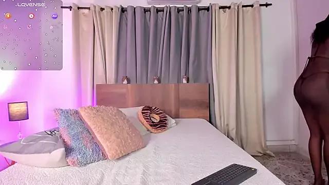 amber_maxwell on StripChat