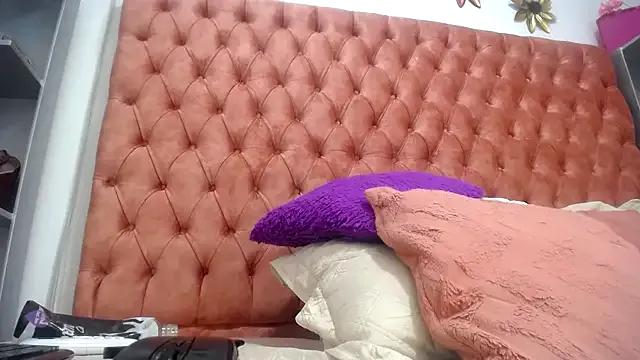 ANA-BULLOCK- on StripChat