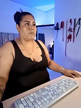 AndreaKinky on StripChat