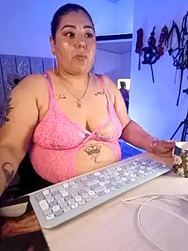 AndreaKinky on StripChat