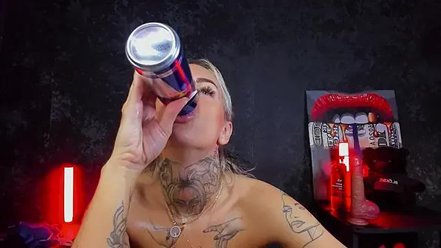 angel_devil_forever on StripChat